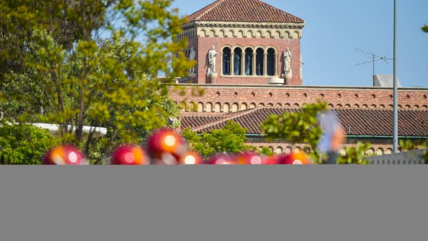 042721-USC-FOOTBALL-PRACTICE-8596